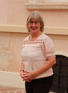 Elisabeth DE CASTRO